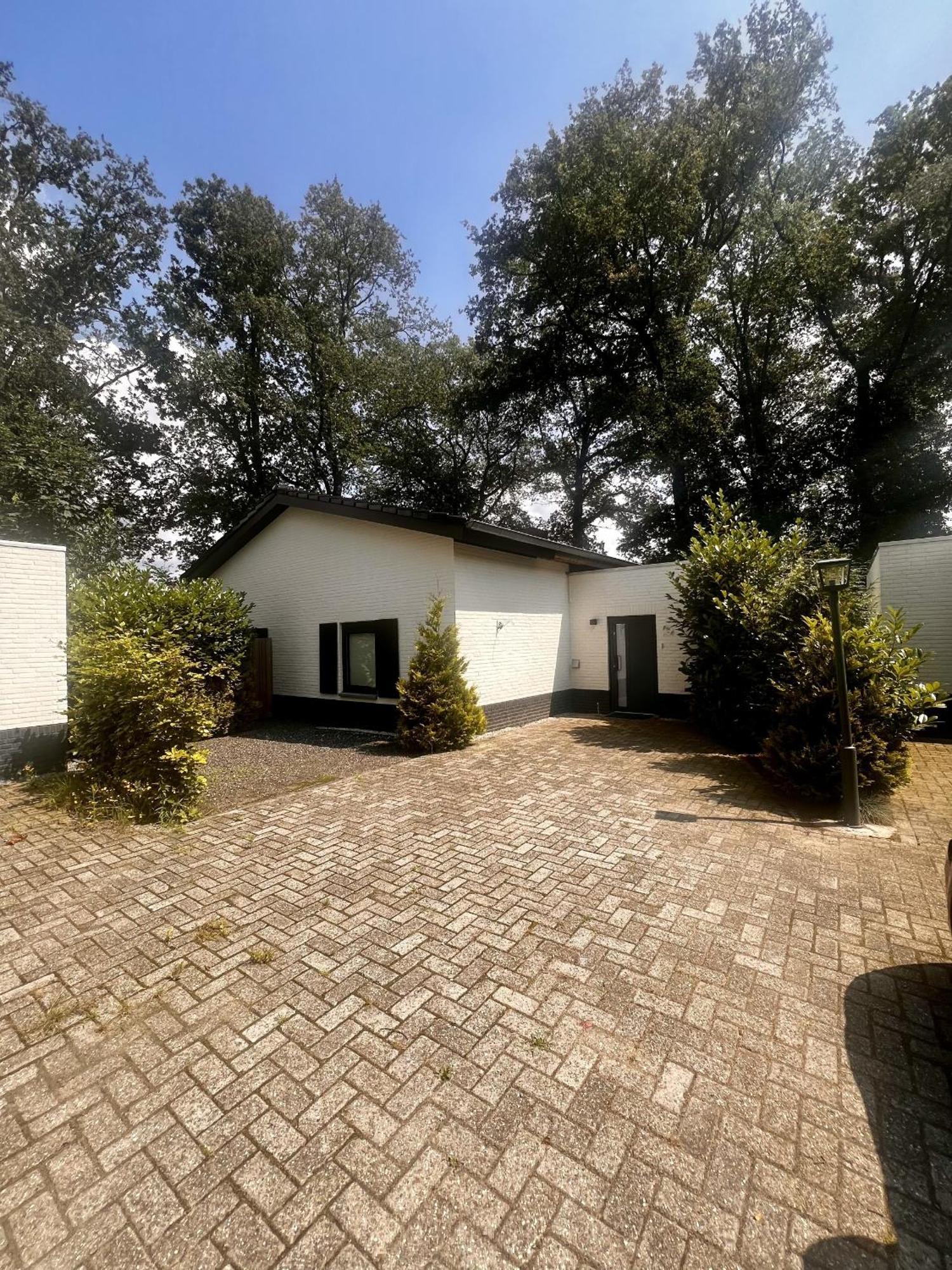 Luxe Recreatiewoning Midden In Bosrijke Omgeving Villa Waalre Esterno foto